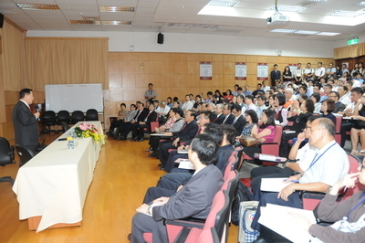 Dr. Henry C. Lee made a speech in the 2013 Annual Meeting of Taiwan Academy of Forensic Sciences