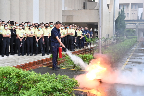 Fire extinguisher operation drill