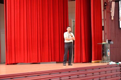 Dr. Hsu Yi-Yang’s lecture on  Laboratory safety and hygiene